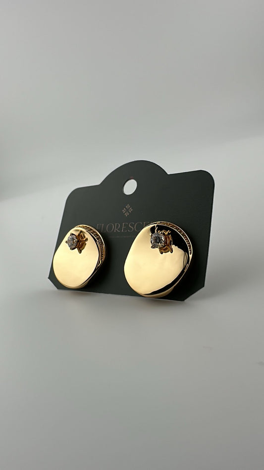 Brinco Semijoia Esfera Brillante – Cravejado com Zircônia, Banho de Ouro 18K