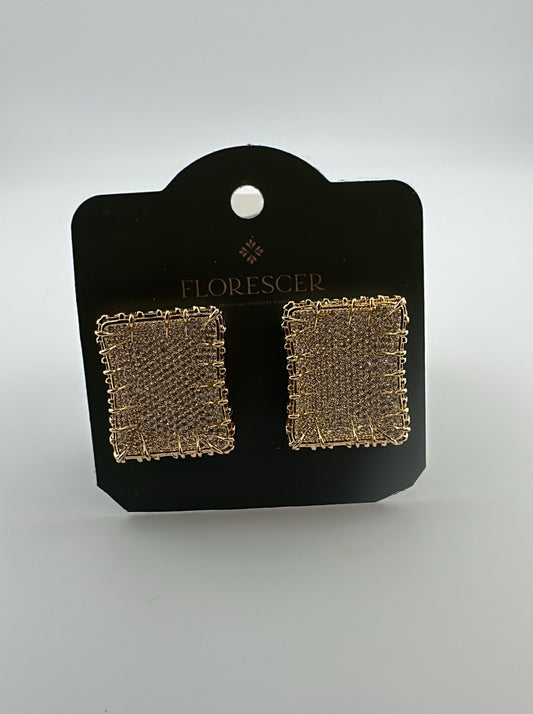 Brinco Semijoia Quadrado Cravejado com Zircônia – Banho de Ouro 18K