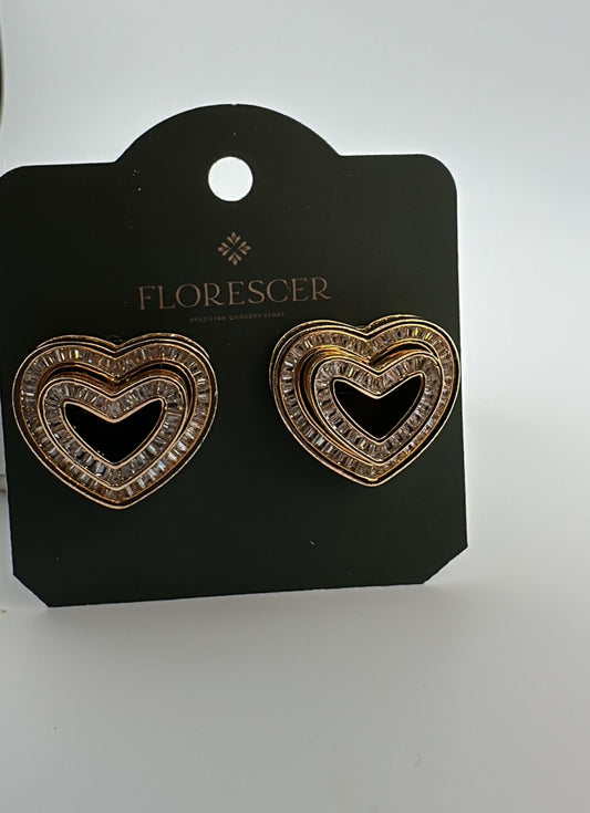 Brinco Semijoia Coração Cravejado com Zircônia – Banho de Ouro 18K