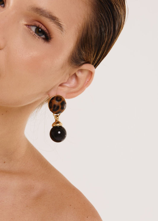 Brinco Dourado com Animal Print e Bola Preta