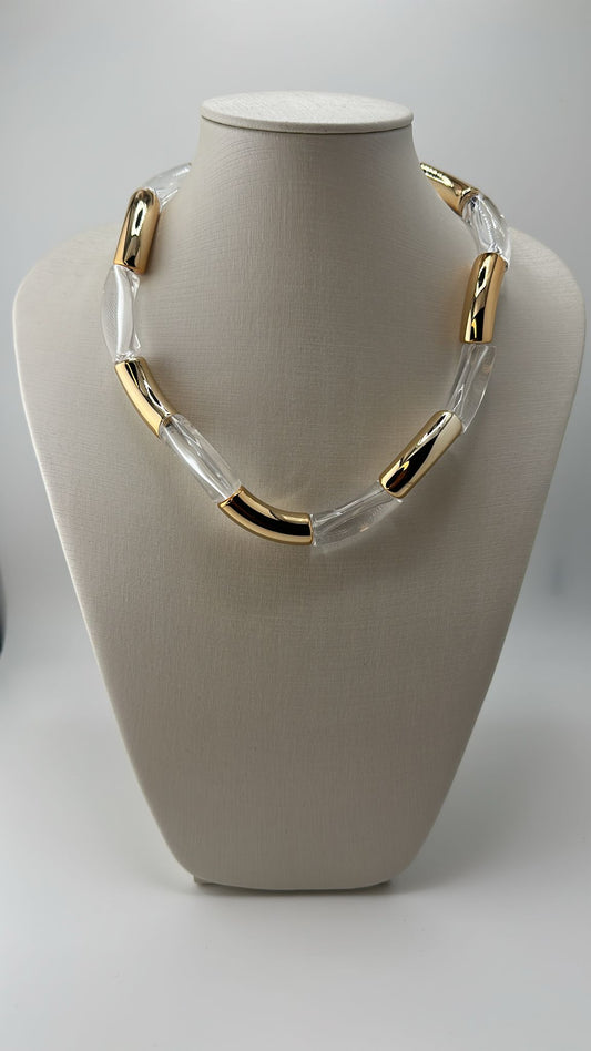 Colar de Tubos Transparentes e Dourados