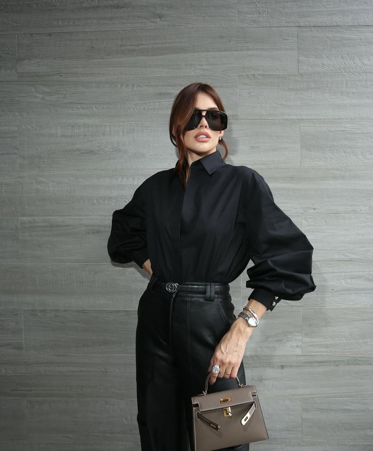 Camisa Oversized com Mangas Bufantes - Cor Preto Clássico