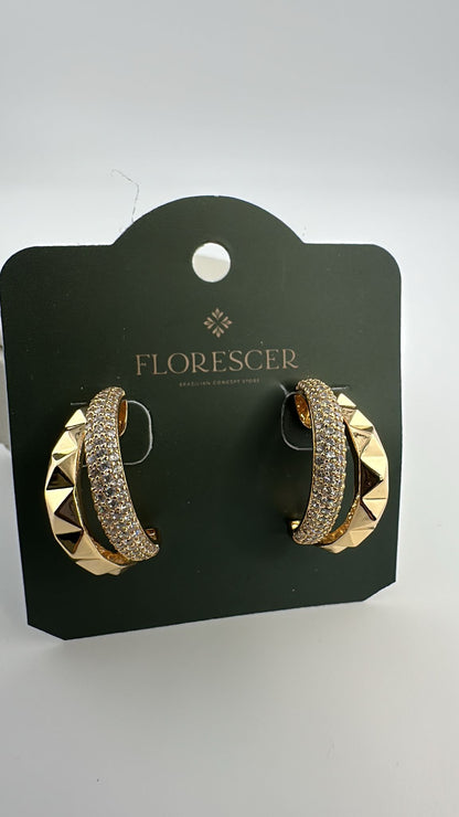 Brinco Semijoia Argola com Zircônia – Banho de Ouro 18K