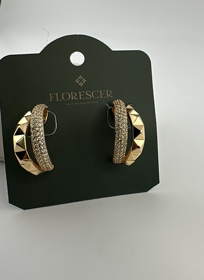 Brinco Semijoia Argola com Zircônia – Banho de Ouro 18K