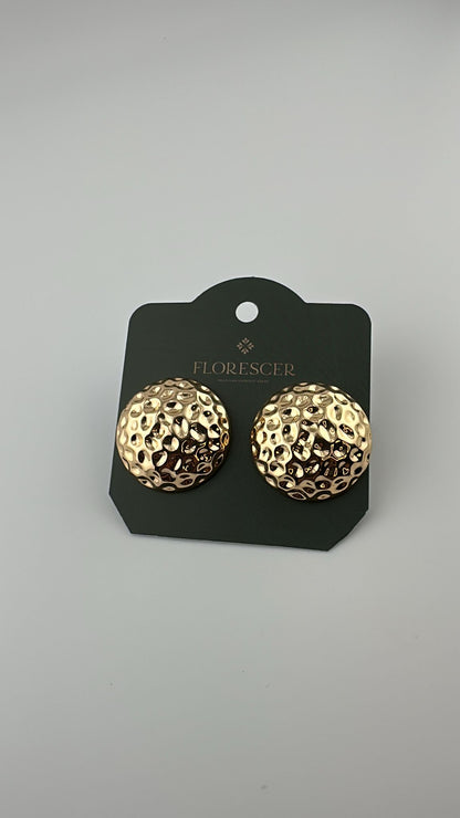 Brinco Semijoia Esfera Redonda – Banho de Ouro 18K