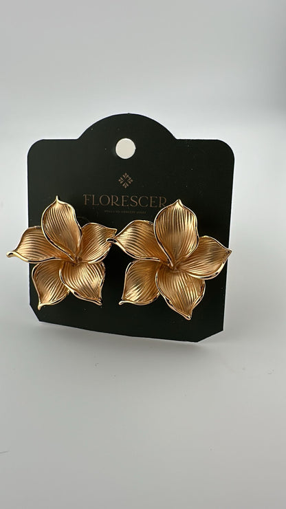 Brinco Semijoia Flor – Banho de Ouro 18K