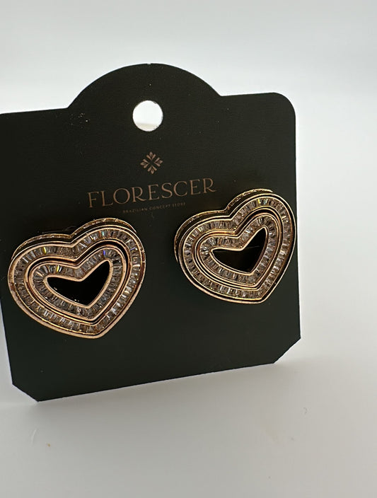Brinco Semijoia Coração Cravejado com Zircônia – Banho de Ouro 18K