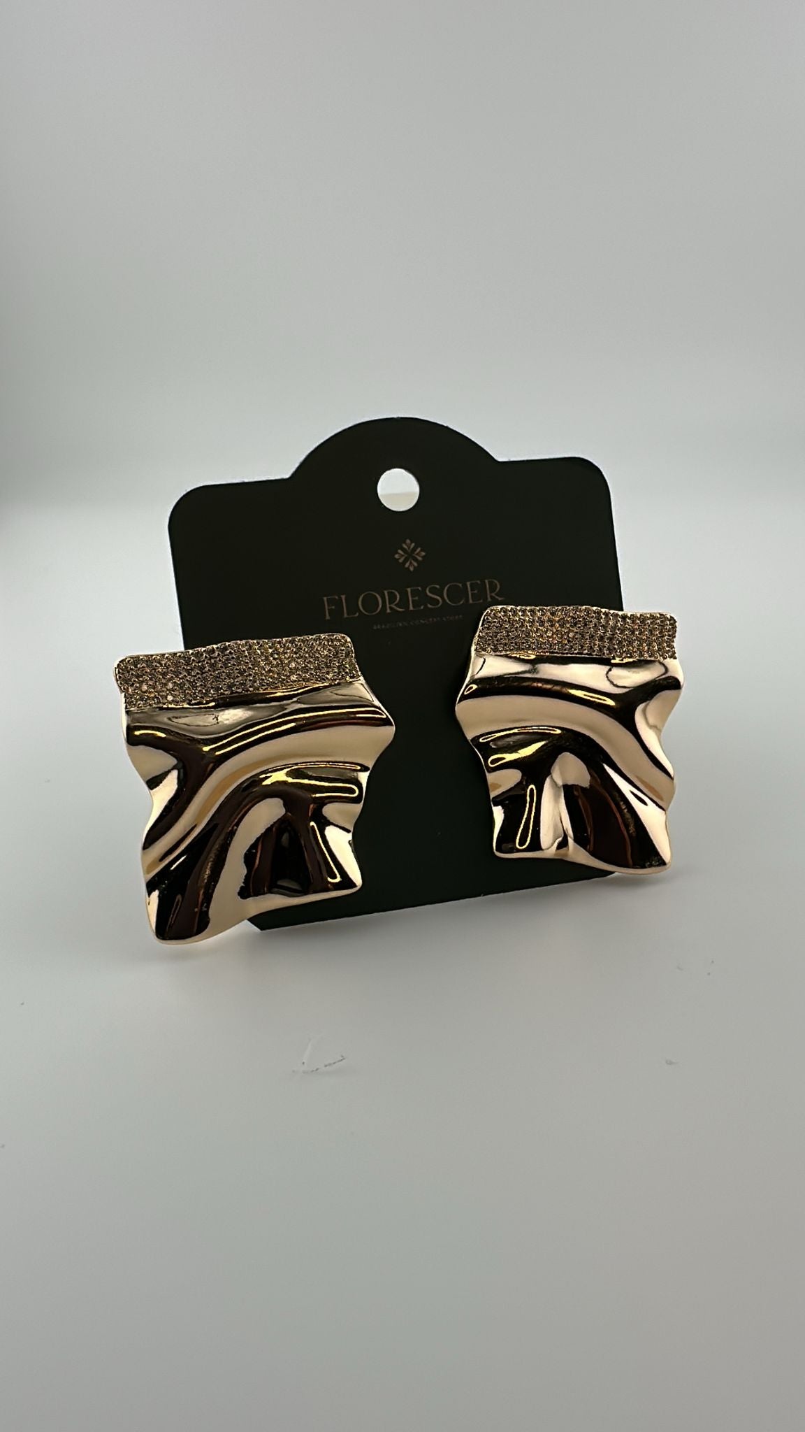 Brinco Semijoia Quadrado Q-Lux – Banho de Ouro 18